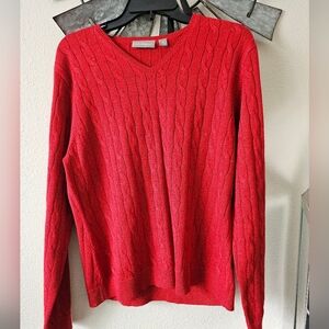 Croft & Barrow Metalic Red V Neck casual Chic Streewear Sweater Size XL.